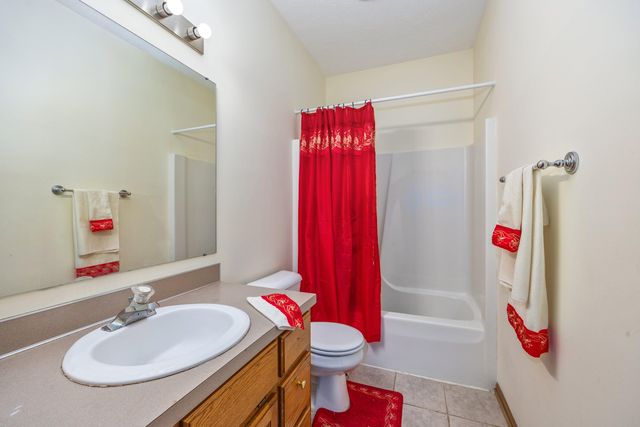 4445 Penny Lane SW, Wyoming, MI 49418
