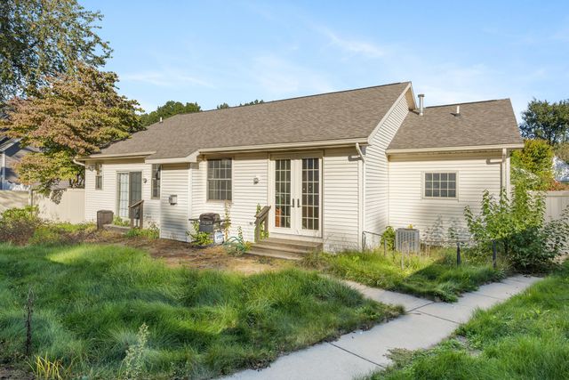 4445 Penny Lane SW, Wyoming, MI 49418