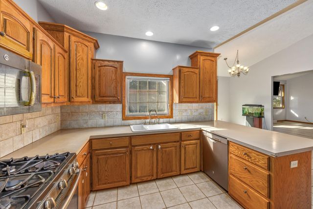 4445 Penny Lane SW, Wyoming, MI 49418