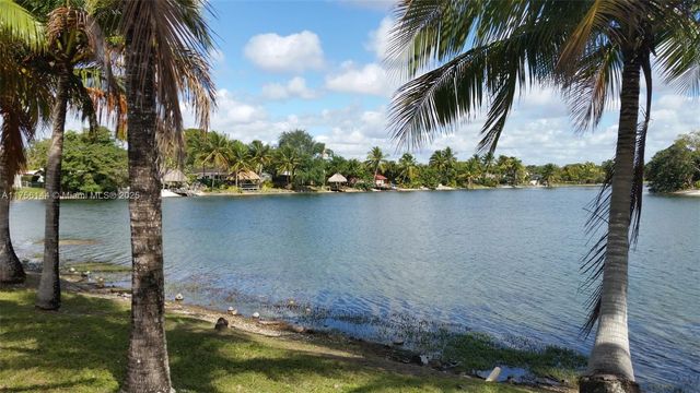 14601 N Kendall Dr 403K, Miami, FL 33186