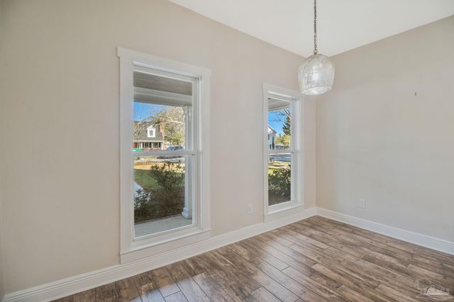 2820 Semoran Ct, Pensacola, FL 32503