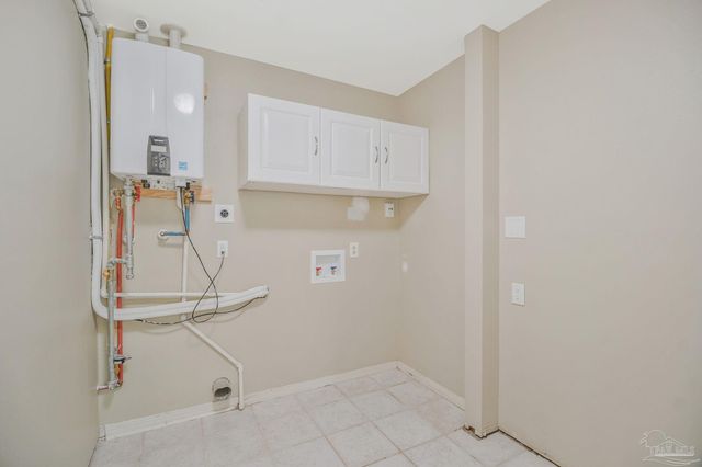 2820 Semoran Ct, Pensacola, FL 32503