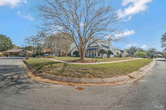 2820 Semoran Ct, Pensacola, FL 32503