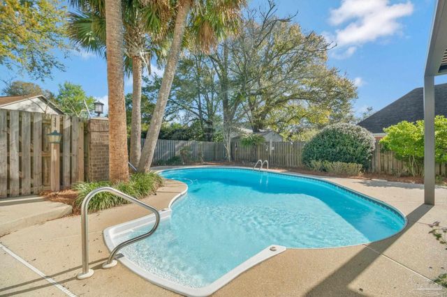 2820 Semoran Ct, Pensacola, FL 32503