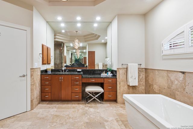 11835 Elmscourt, San Antonio, TX 78230