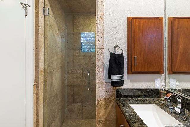 11835 Elmscourt, San Antonio, TX 78230