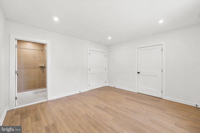 8 JAMES RD, Broomall, PA 19008