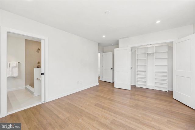 8 JAMES RD, Broomall, PA 19008