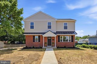 8 JAMES RD, Broomall, PA 19008