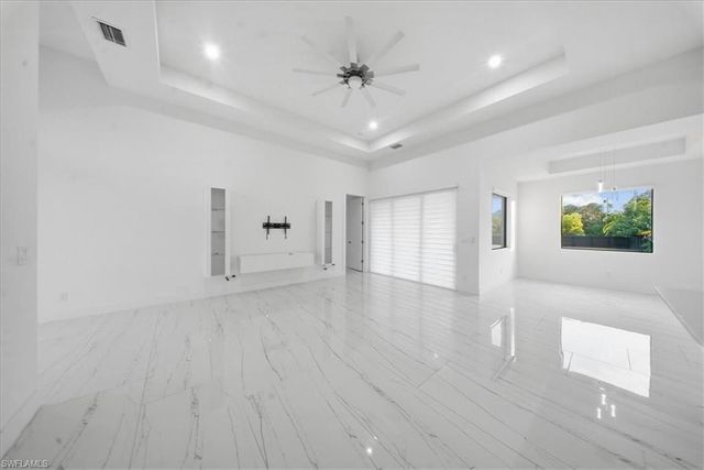1124 35th LN, Cape Coral, FL 33909