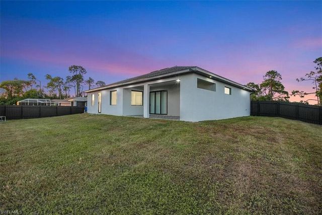 1124 35th LN, Cape Coral, FL 33909