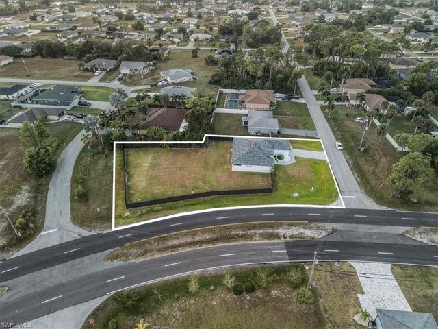 1124 35th LN, Cape Coral, FL 33909