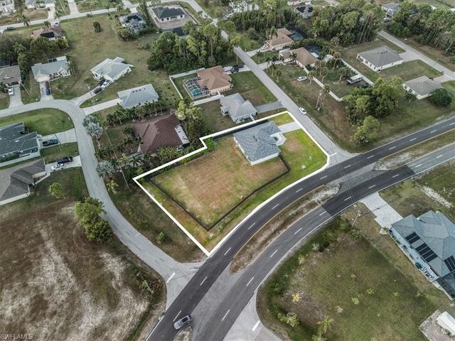 1124 35th LN, Cape Coral, FL 33909