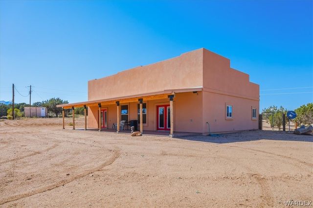 10374 E Happy Trails Road, Kingman, AZ 86401