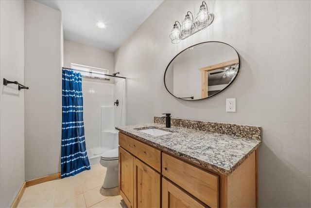 10374 E Happy Trails Road, Kingman, AZ 86401