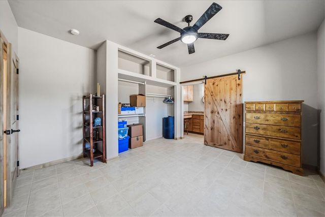 10374 E Happy Trails Road, Kingman, AZ 86401