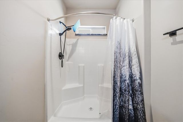 10374 E Happy Trails Road, Kingman, AZ 86401