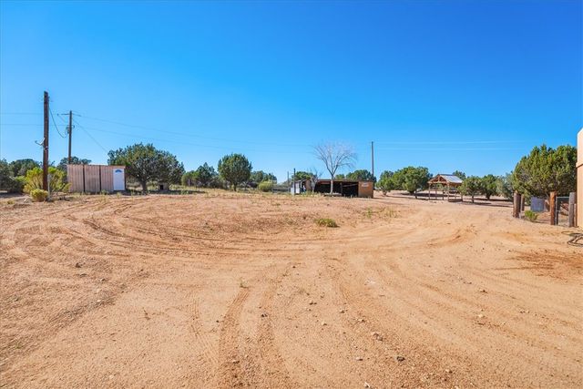 10374 E Happy Trails Road, Kingman, AZ 86401