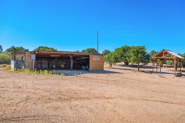 10374 E Happy Trails Road, Kingman, AZ 86401