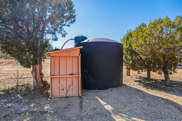 10374 E Happy Trails Road, Kingman, AZ 86401