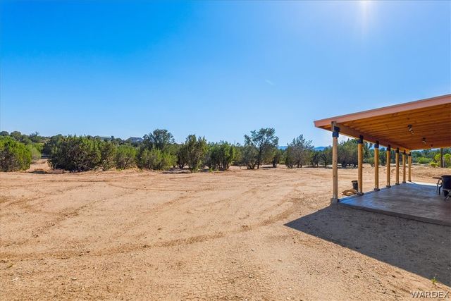 10374 E Happy Trails Road, Kingman, AZ 86401