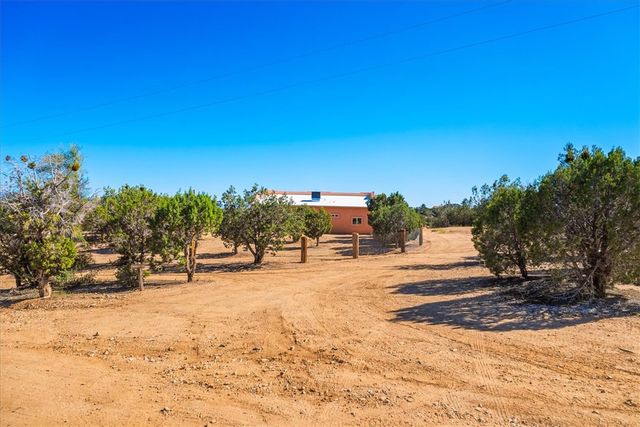 10374 E Happy Trails Road, Kingman, AZ 86401
