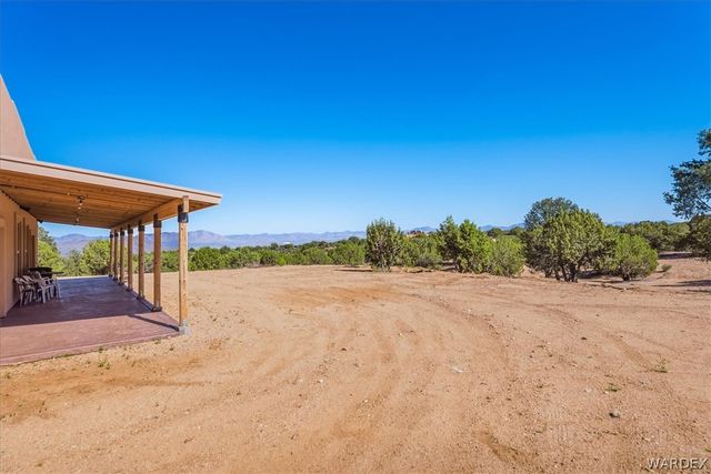 10374 E Happy Trails Road, Kingman, AZ 86401