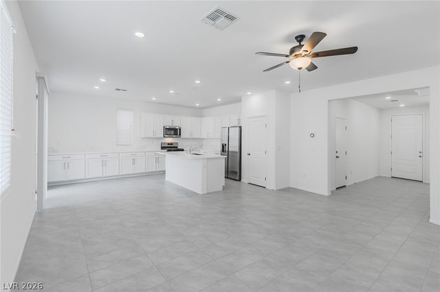 7406 South Pioneer Way, Las Vegas, NV 89113