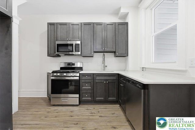 524 Fiot Street, Bethlehem, PA 18015