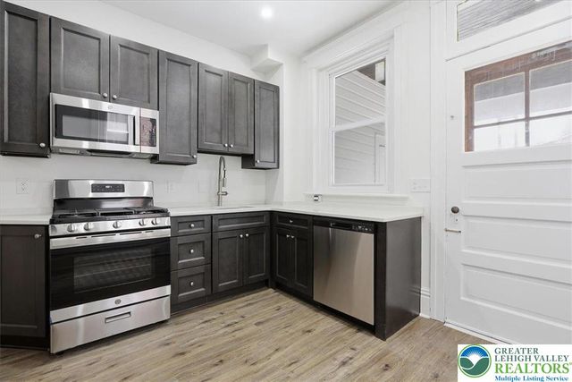 524 Fiot Street, Bethlehem, PA 18015