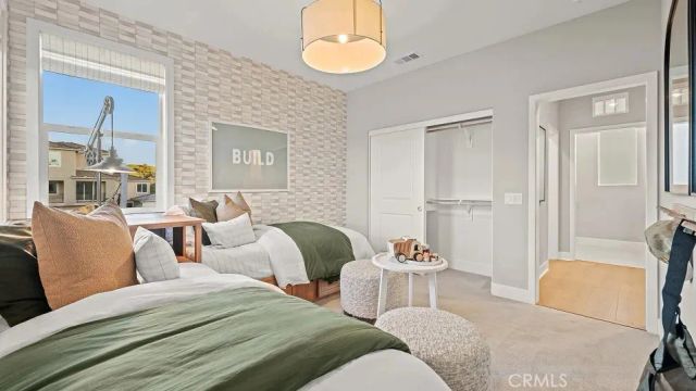 27393 Fox Den Place, Valencia, CA 91381