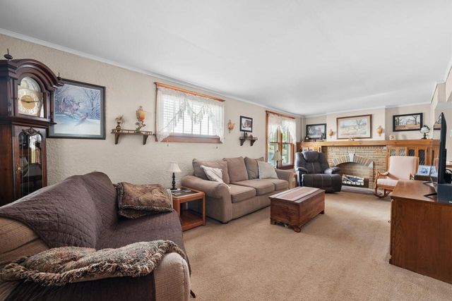 432 Pleasant AVENUE, Hartford, WI 53027