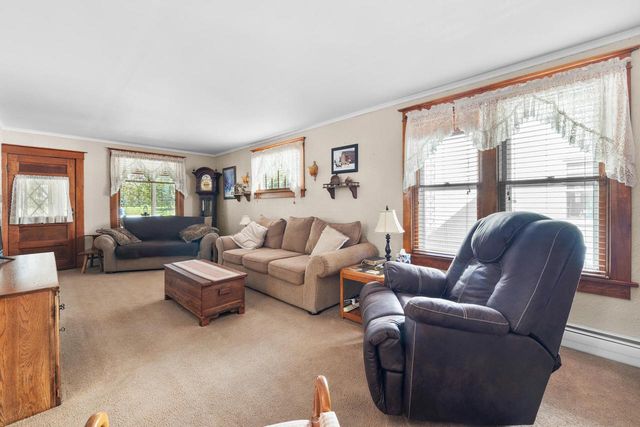432 Pleasant AVENUE, Hartford, WI 53027
