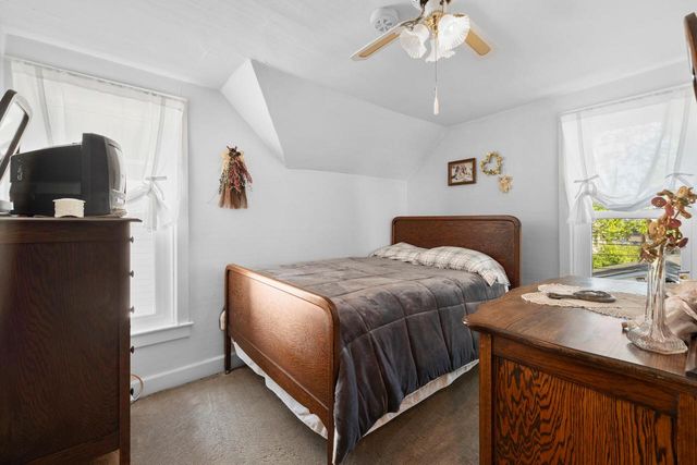 432 Pleasant AVENUE, Hartford, WI 53027