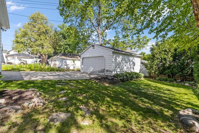 432 Pleasant AVENUE, Hartford, WI 53027