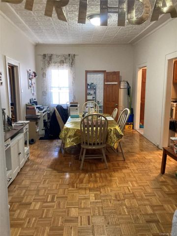 777 W Merrick Road, Valley Stream, NY 11580