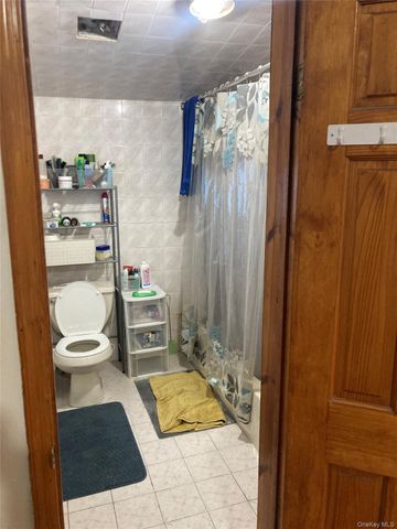 777 W Merrick Road, Valley Stream, NY 11580