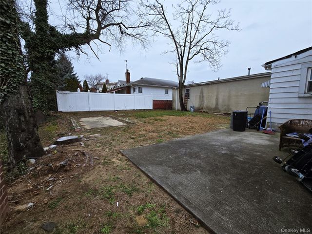 777 W Merrick Road, Valley Stream, NY 11580