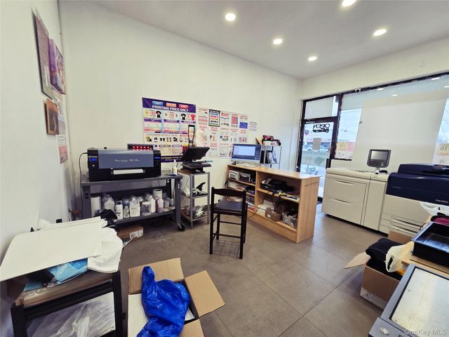 777 W Merrick Road, Valley Stream, NY 11580