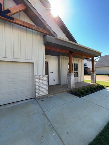 2036 Oak Grove 224, Aubrey, TX 76227