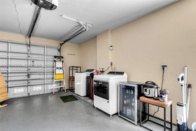 8911 N Miami Ave, El Portal, FL 33150