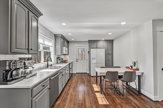 1990 Edwardsville RD, Hardy, VA 24101