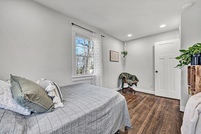 1990 Edwardsville RD, Hardy, VA 24101