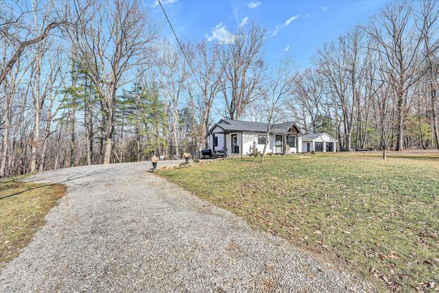1990 Edwardsville RD, Hardy, VA 24101