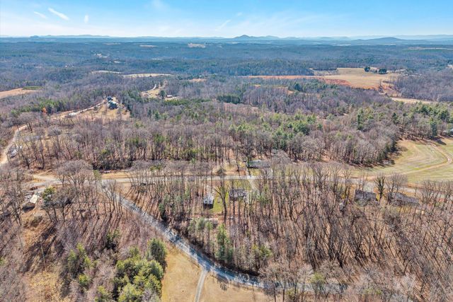 1990 Edwardsville RD, Hardy, VA 24101