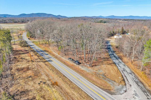 1990 Edwardsville RD, Hardy, VA 24101