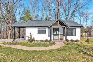 1990 Edwardsville RD, Hardy, VA 24101