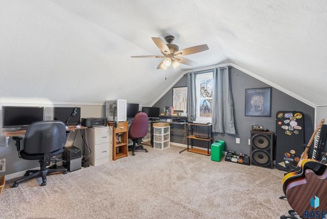 519 N Saint Paul Ave Avenue, Sioux Falls, SD 57103