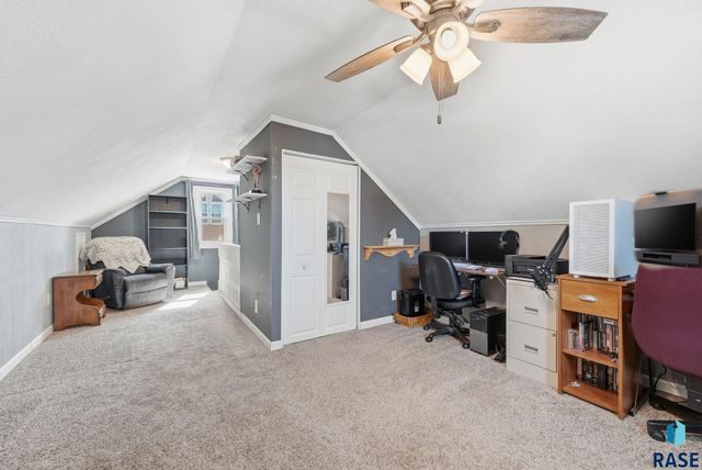 519 N Saint Paul Ave Avenue, Sioux Falls, SD 57103