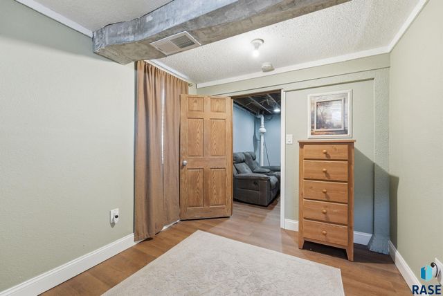 519 N Saint Paul Ave Avenue, Sioux Falls, SD 57103